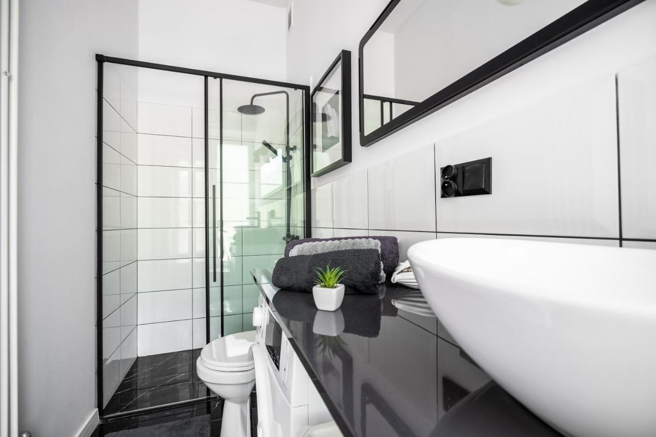 Stylish Studio In The Heart Of The City. وارسو المظهر الخارجي الصورة